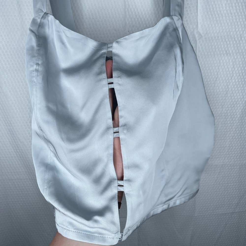 GOOD AMERICAN Silver Faux Leather Double Bar Crop Tank Top XL NWT - Picture 6 of 12